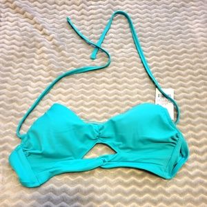 SHADE AND SHORE WOMEN'S TURQUOISE BIKINI TOP. 32B NWT